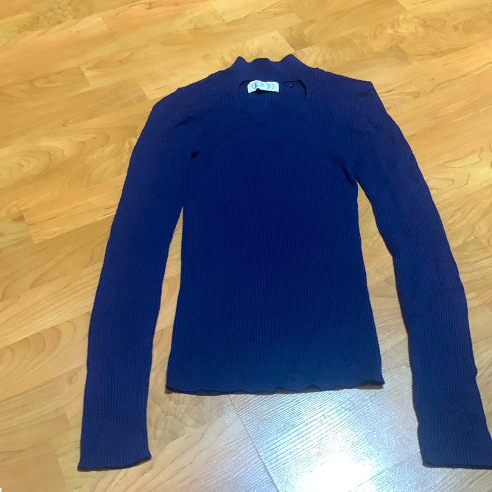 Women’s sweater
